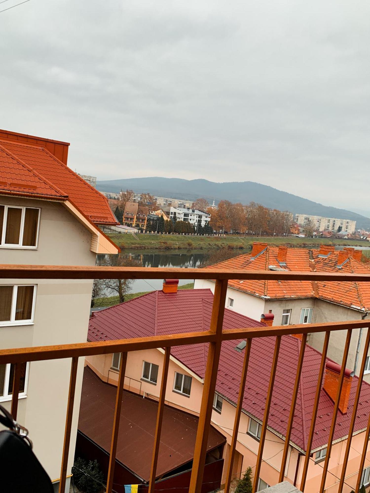 Apartments Domovik Parkaniya, 2A Mukacheve Exterior photo