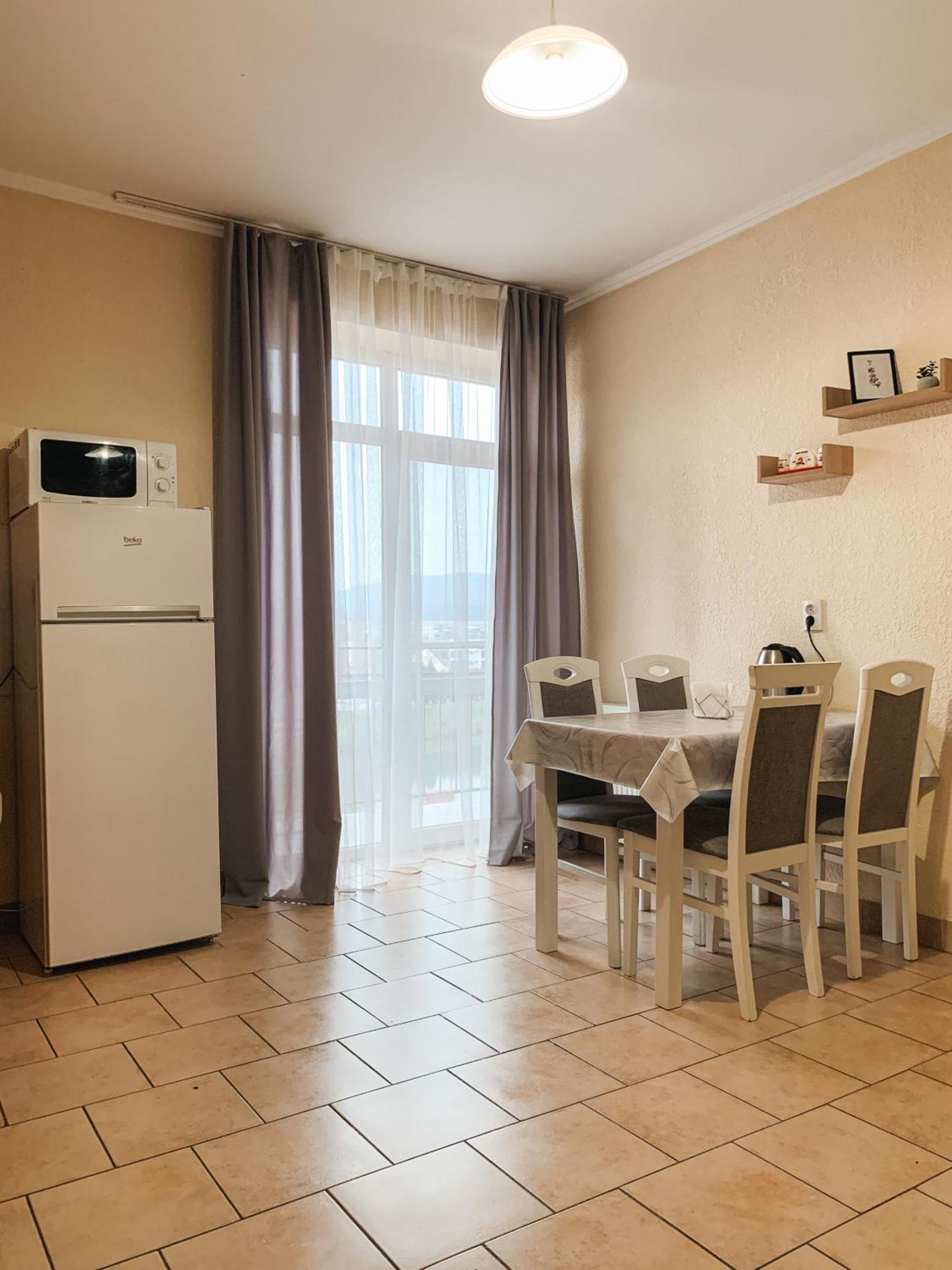 Apartments Domovik Parkaniya, 2A Mukacheve Exterior photo